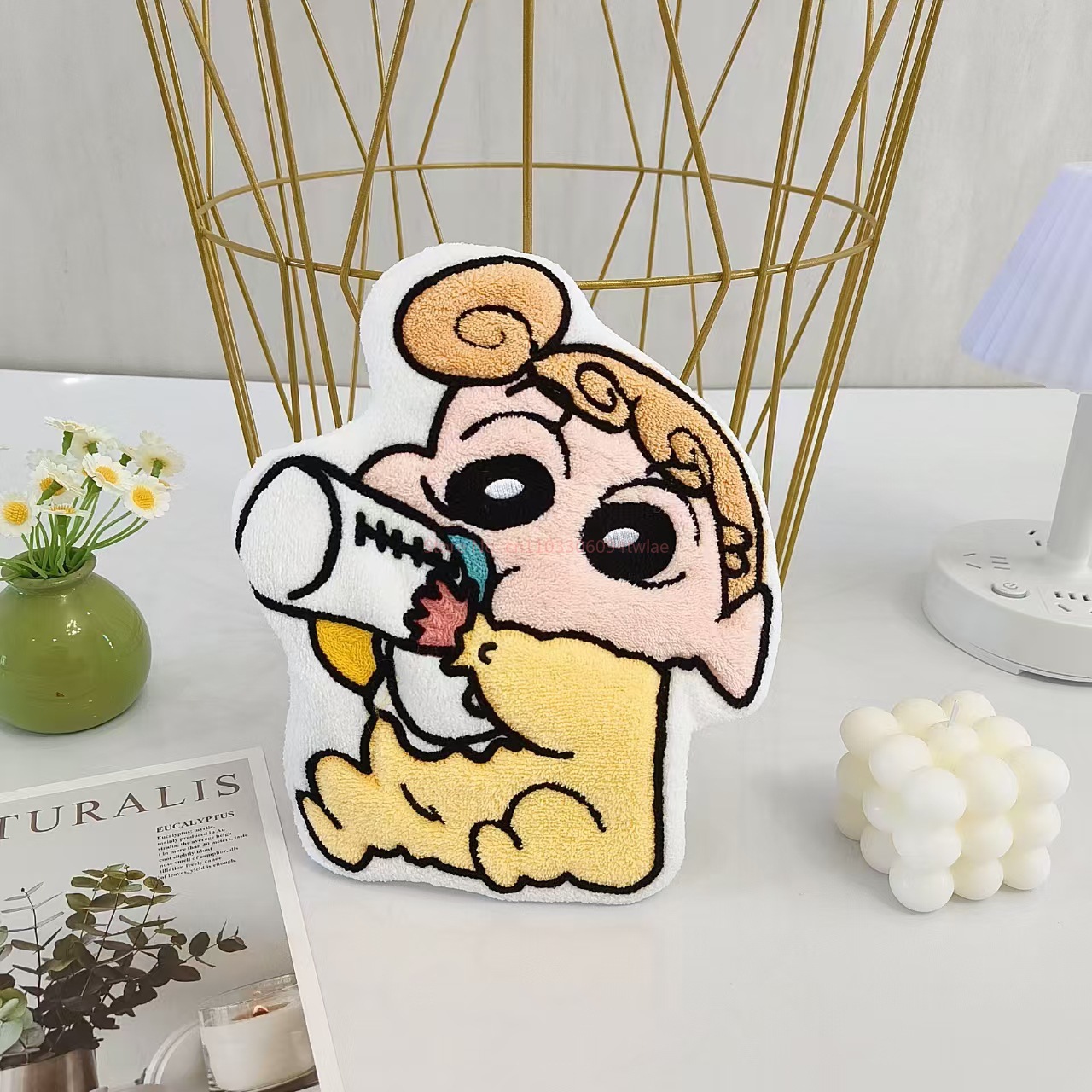 New Crayon Shin-chan Anime Car - đánh giá và giá Home Goods Bathroom
